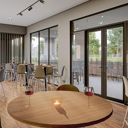 The Cambridge Kununurra Hotel Bagian luar foto