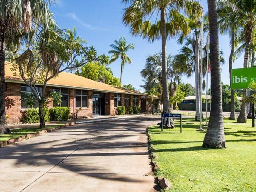 The Cambridge Kununurra Hotel Bagian luar foto