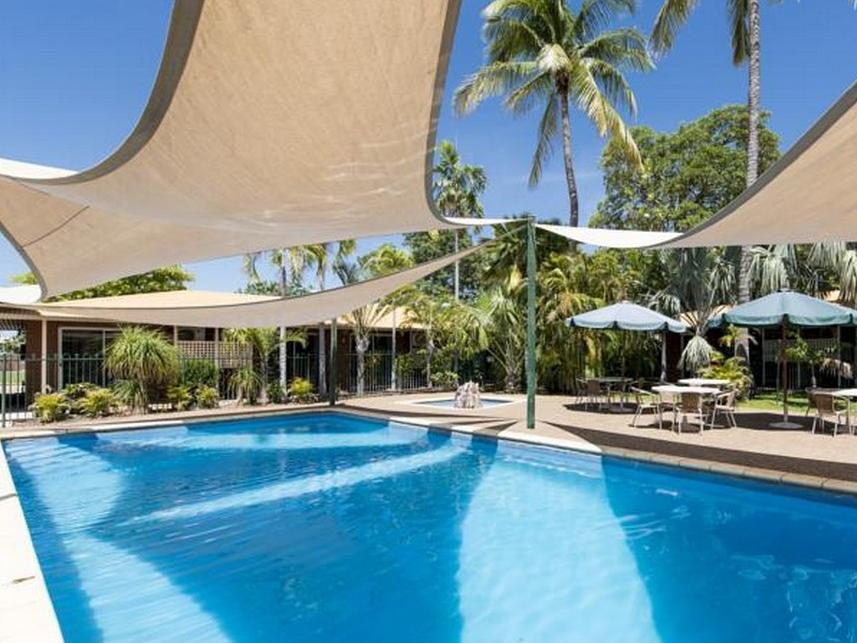 The Cambridge Kununurra Hotel Bagian luar foto