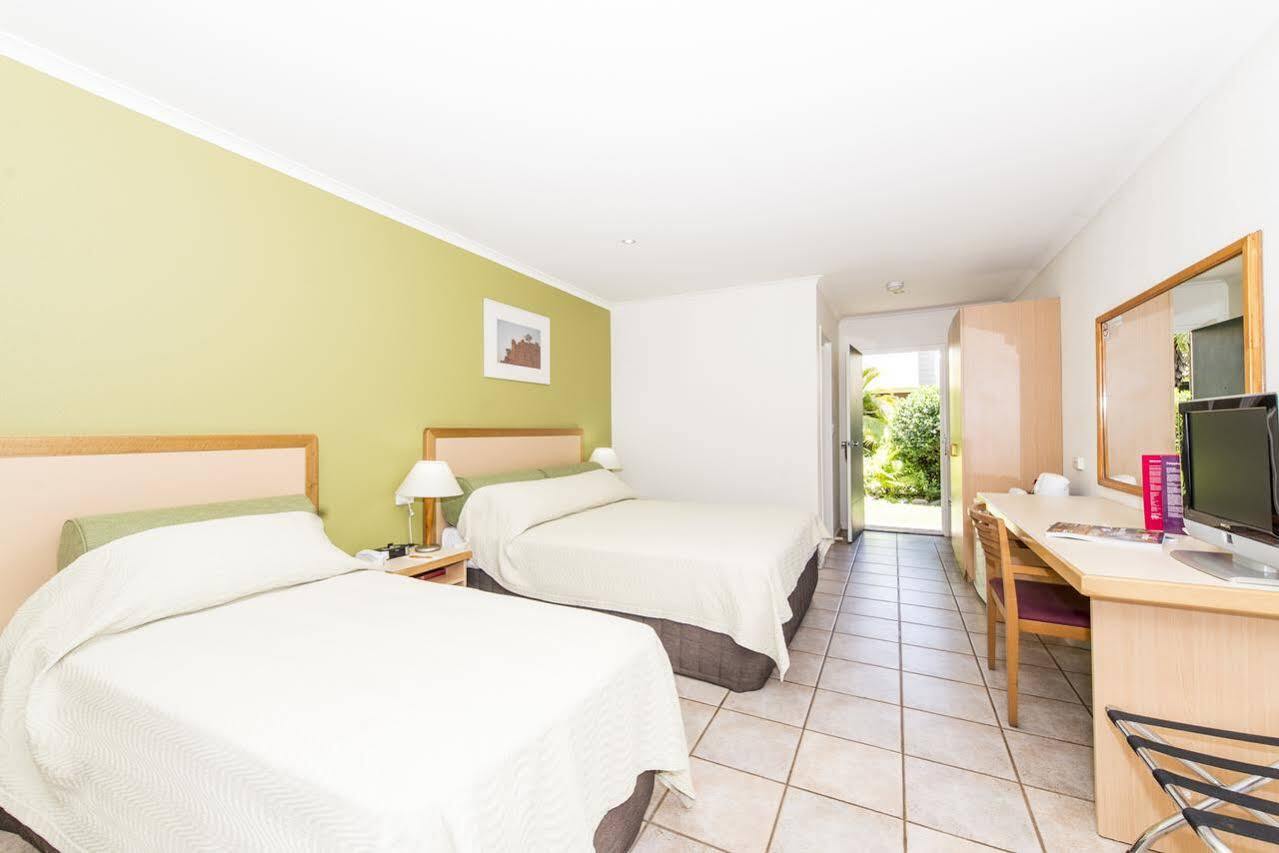 The Cambridge Kununurra Hotel Bagian luar foto